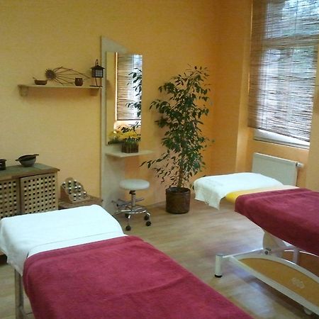 Saraya Wellness & Penzion เตปลิตเซ ภายนอก รูปภาพ